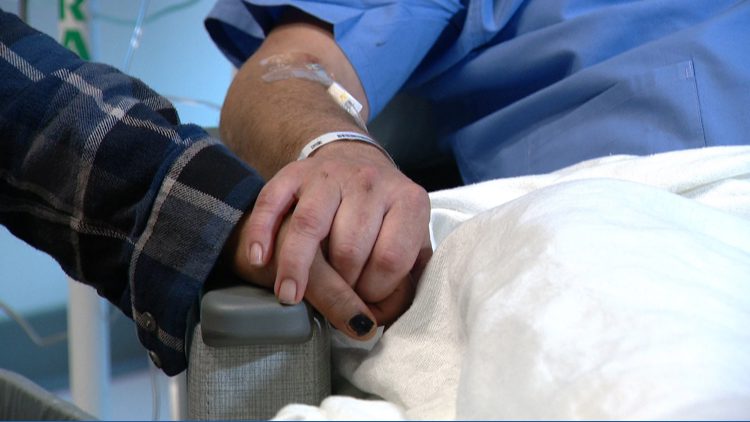 Colorado man pushes fiancée out of harm’s way before car crash breaks his legs