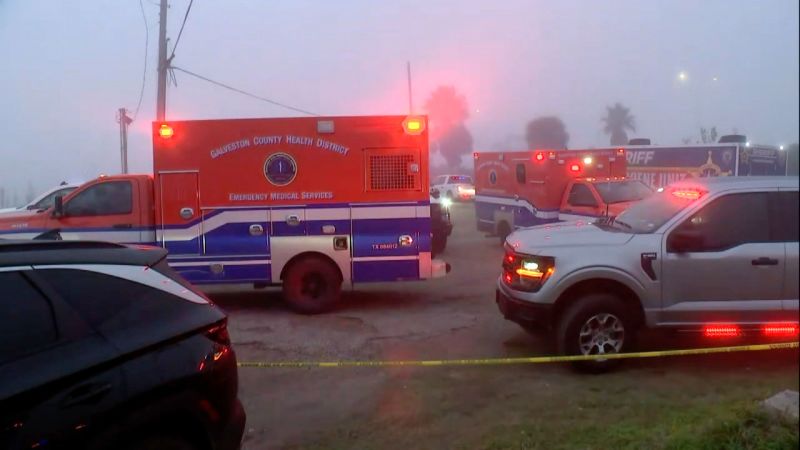 A Mexican Navy plane on medical support mission crashes in Texas | CNN