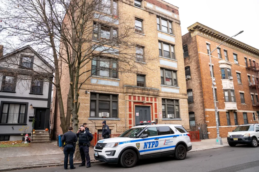 Man slashed in hand during bloody Brooklyn brawl