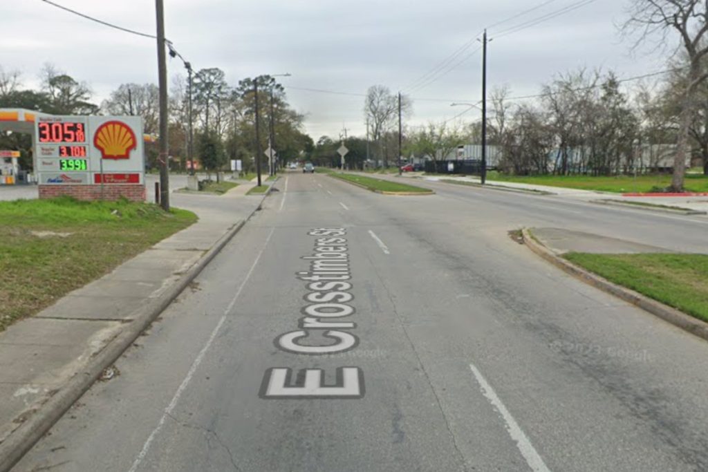 Houston Police Probe Officer-Involved Shooting Amidst Man’s Fatal Self-Inflicted Gunshot on East Crosstimbers Street