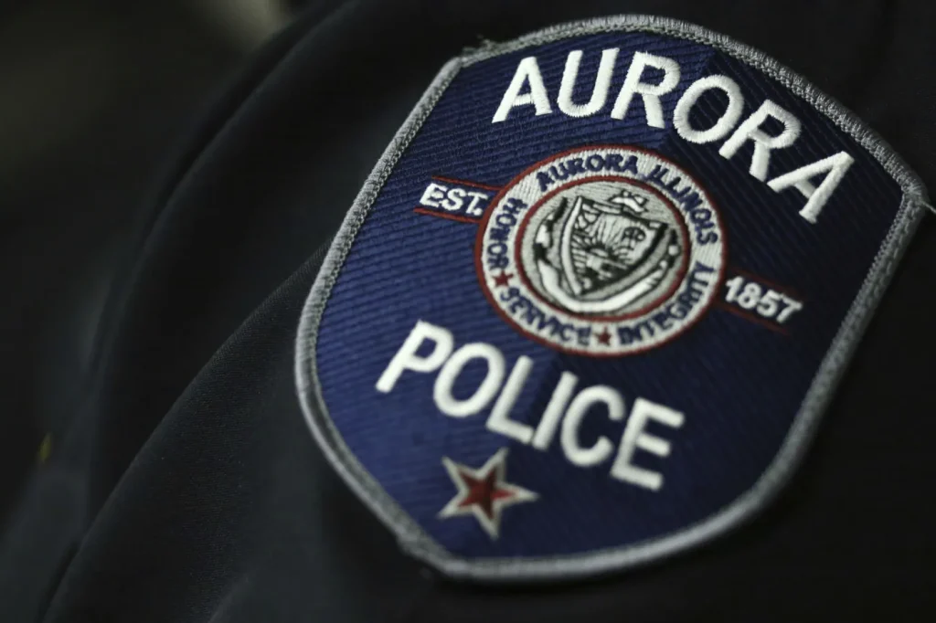 Man injured in shooting at Aurora gas station, police say