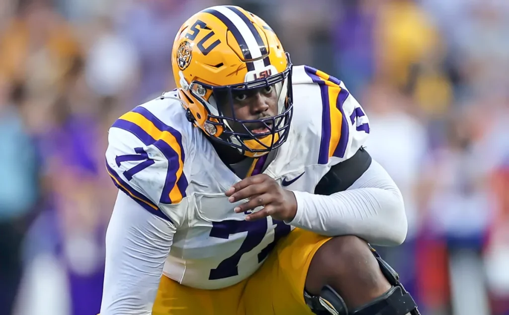 Lane Kiffin, LSU Lose Key Stater to Transfer Portal Before Texas Bowl