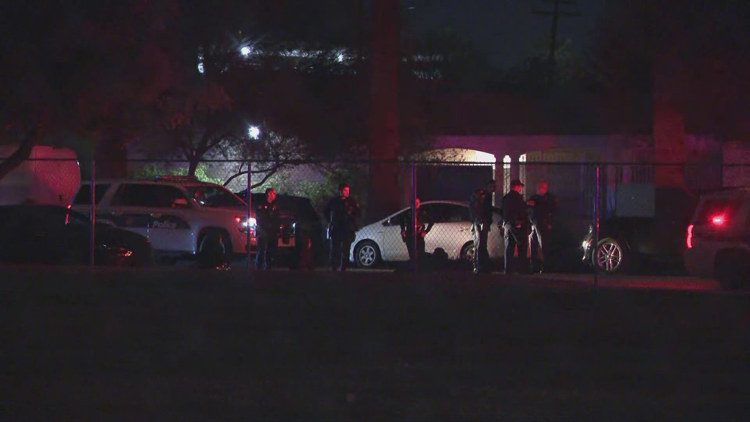 Man shot and killed in central Phoenix