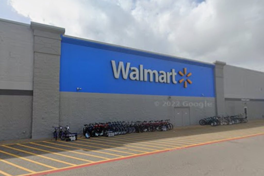 Bomb Scare Empties Kemah Walmart As Cops Chase Countywide Threats