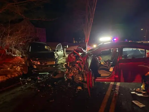 1 killed, 2 injured in 3-car crash in Connecticut