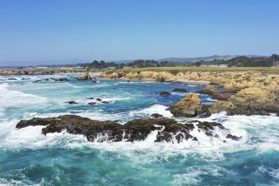 Unidentified woman dies after being swept off rocks on NorCal coast