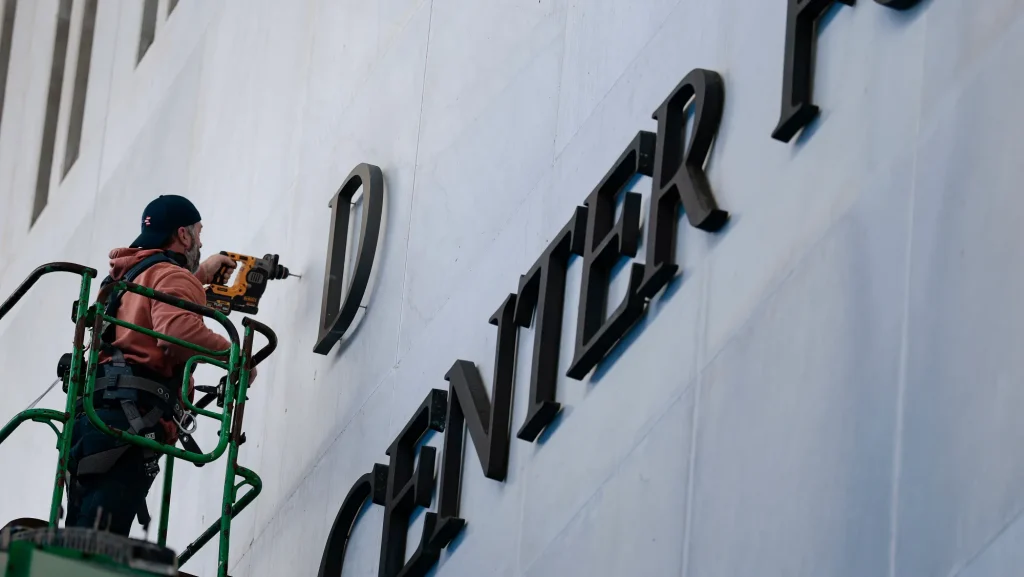 Kennedy Center President Bashes Jazz Musician for Canceling Christmas Eve Show for “Partisan Political Reasons”