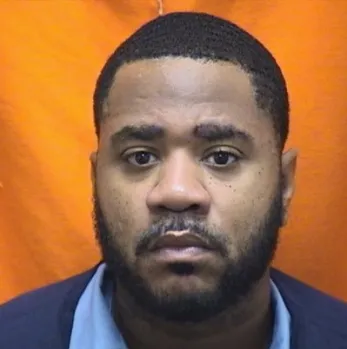 Narcotics raid in Elyria nets over 800 grams of cocaine, stolen guns, man arrested