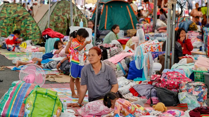 Thousands flee Thai-Cambodian border as deadly clashes reignite