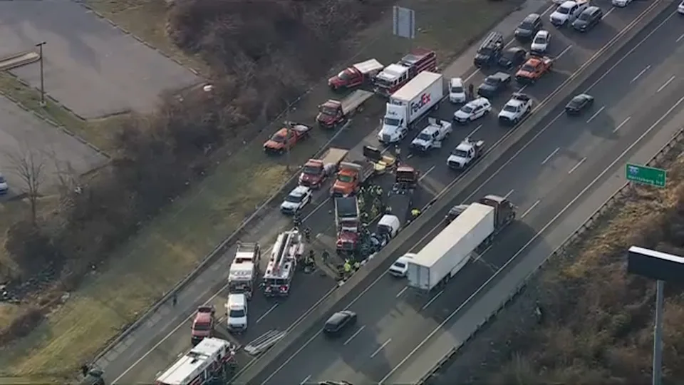 3 injured after crash on Pa. Turnpike in Bensalem Twp., Bucks County