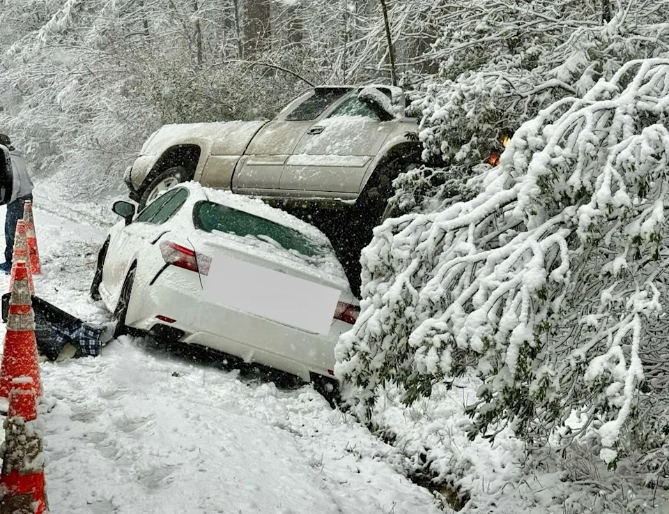 Snowy weather is pretty, but also pretty dangerous on slickness roads