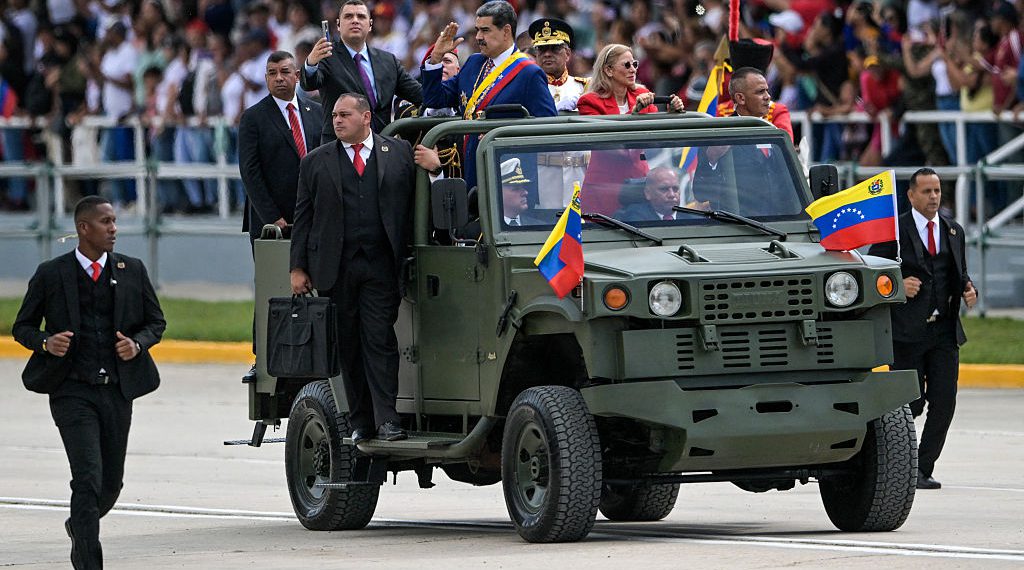 Experts Warn Venezuela’s Military is Far Weaker Than it Appears