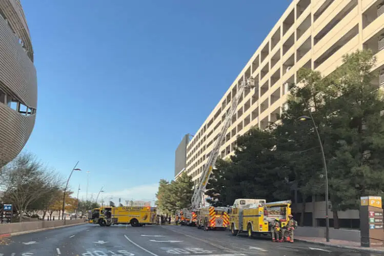 Crews respond to fire at Las Vegas Strip casino parking garage