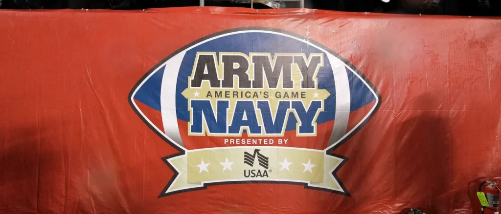 Army-Navy Game: Nothing Says America More Than Eating Nachos In Tank