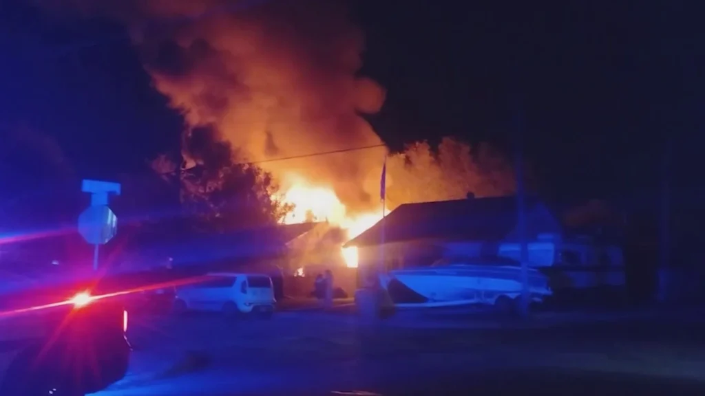 Multiple homes damaged after early morning fire on East Side, SAFD says