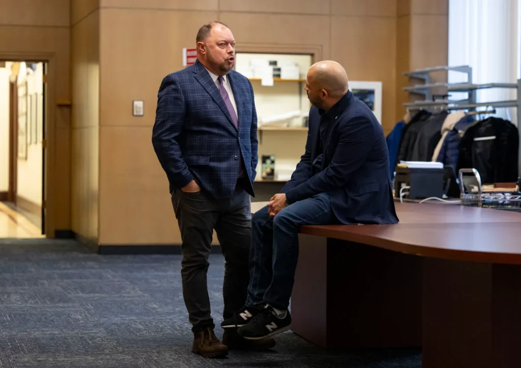 North Side alderman pausing Chicago Zoning Committee meetings to pressure Mayor Brandon Johnson to pick chairperson