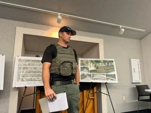 Man found dead in South Venice wooded area