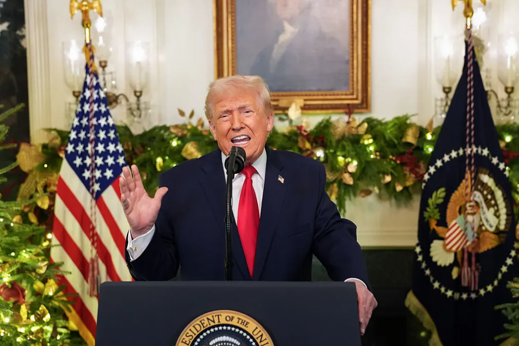 Despite Americans’ Sour Mood, Trump Takes Victory Lap on Economy