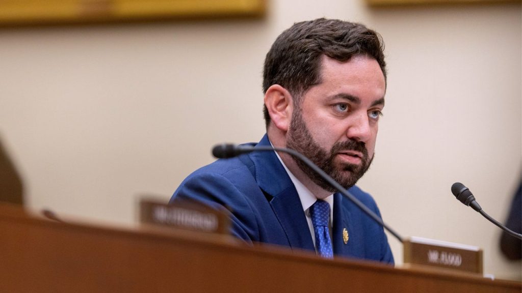 Lawler discusses signing discharge petition to force vote on ACA subsidies