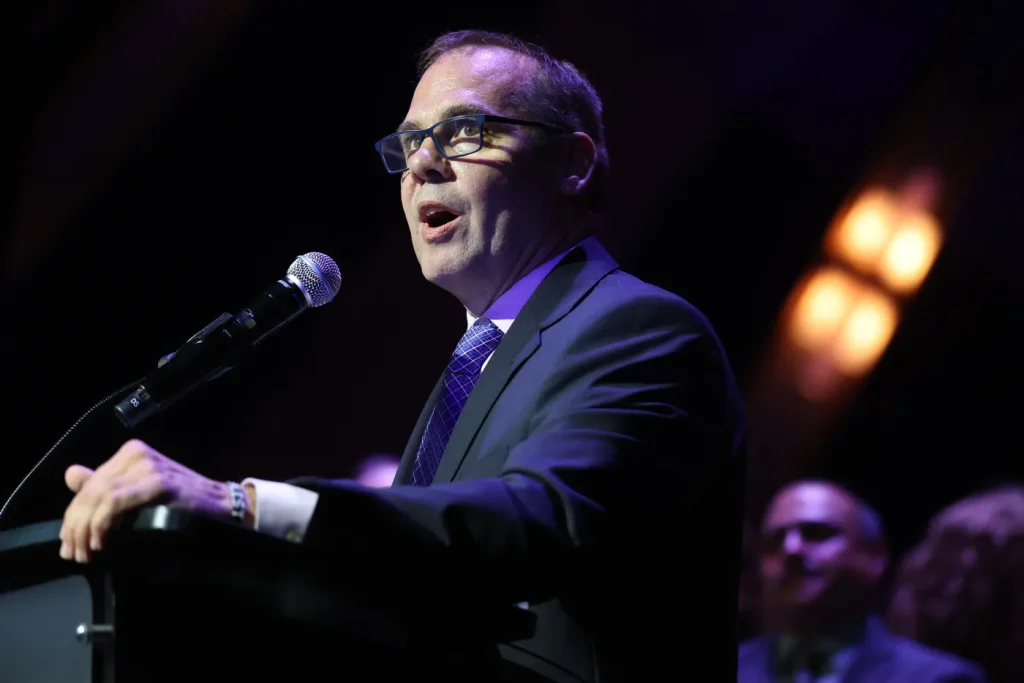 Aurora Mayor John Laesch’s proposed ethics reform package again sees delays