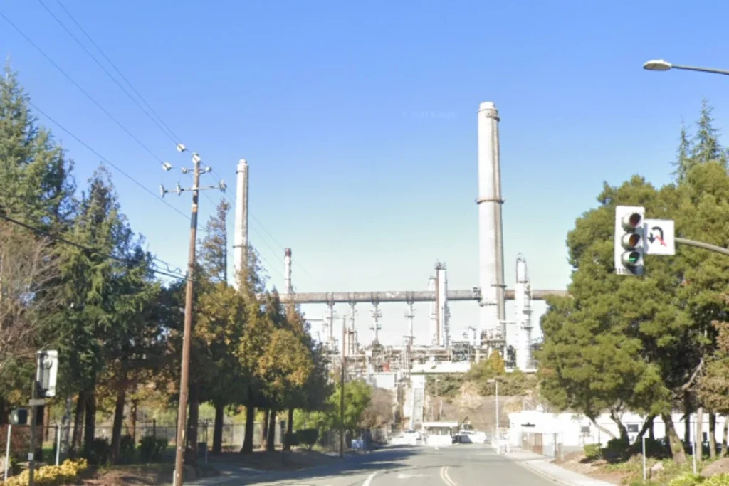 Radios Went Silent While Martinez Refinery Burned, County Review Finds