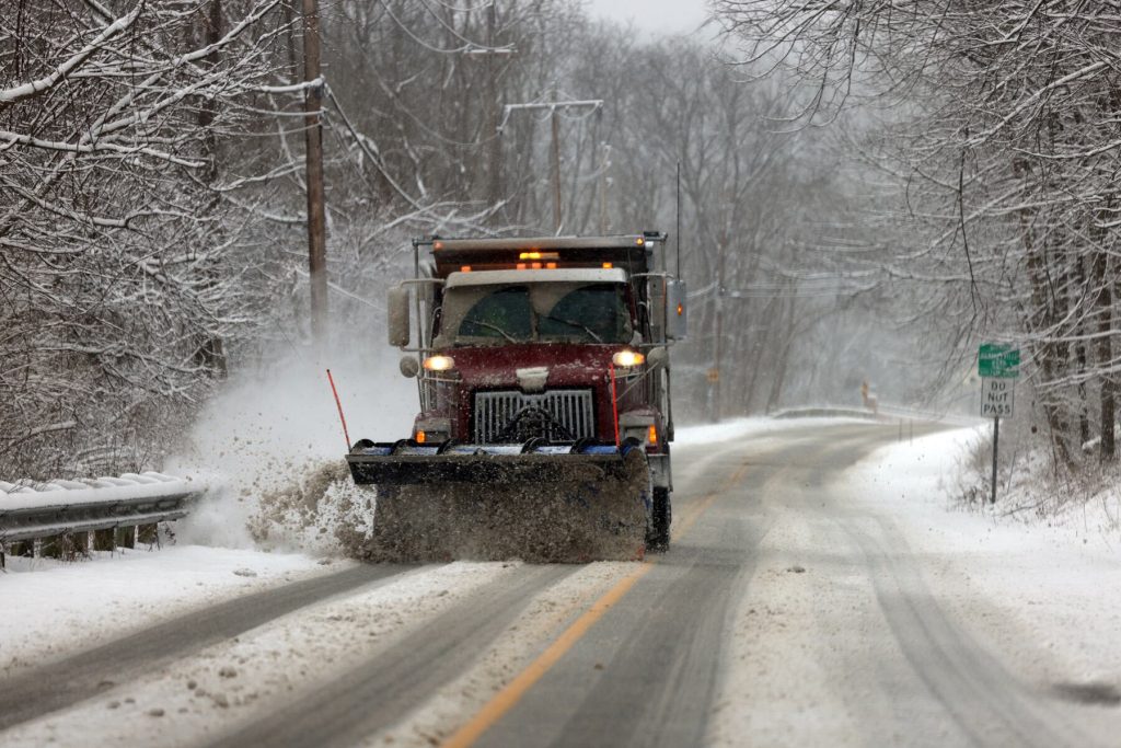 11 dead after severe weather creates hazardous road conditions on Thanksgiving weekend in Ohio