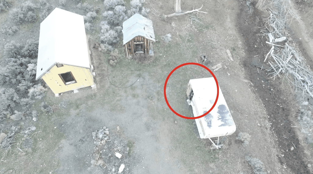 I Can’t Believe What I Found Inside This Old ABANDONED CREEPY Trailer Like Fallout 4 (URBEX)