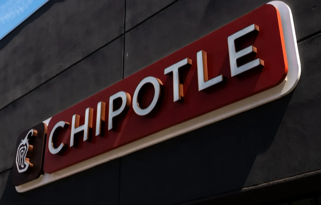 NYC woman sues Chipotle, DoorDash after she ‘bit into rodent’ in burrito bowl
