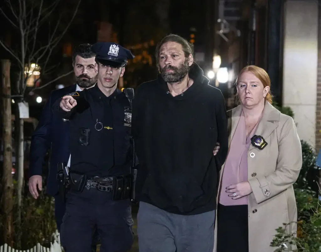 Homeless man arrested for sexually abusing NYU student on Manhattan street and burglarizing nearby home: cops