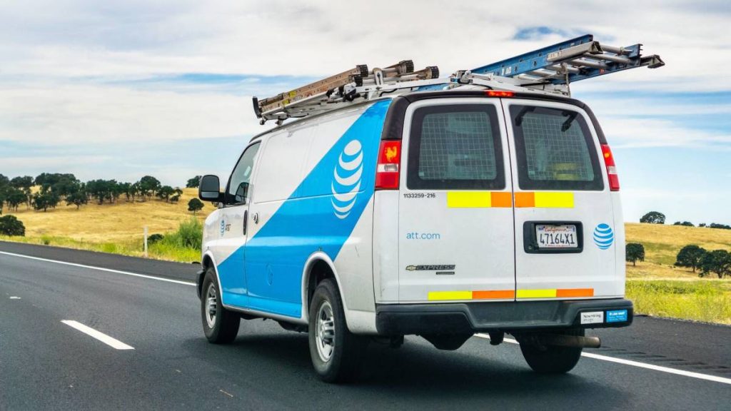 AT&T follows T-Mobile with bold move to win back customers