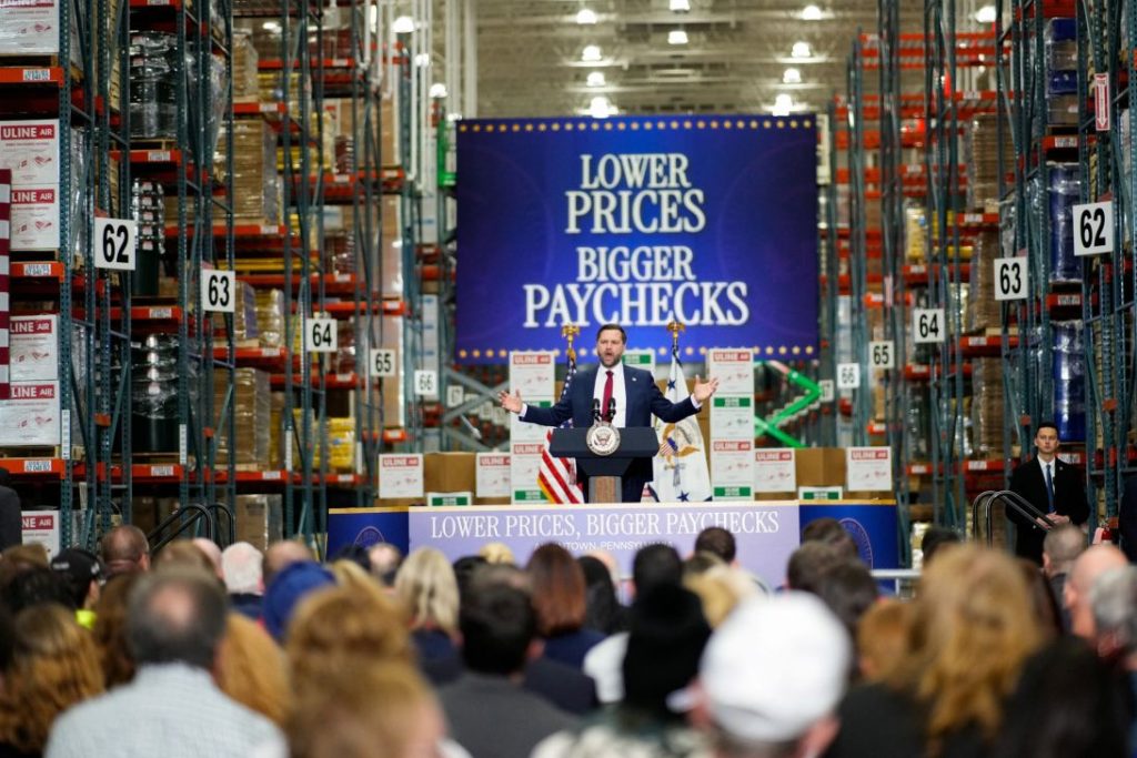 Analysis: What Trump can learn from Vance ahead of his national address | CNN Politics