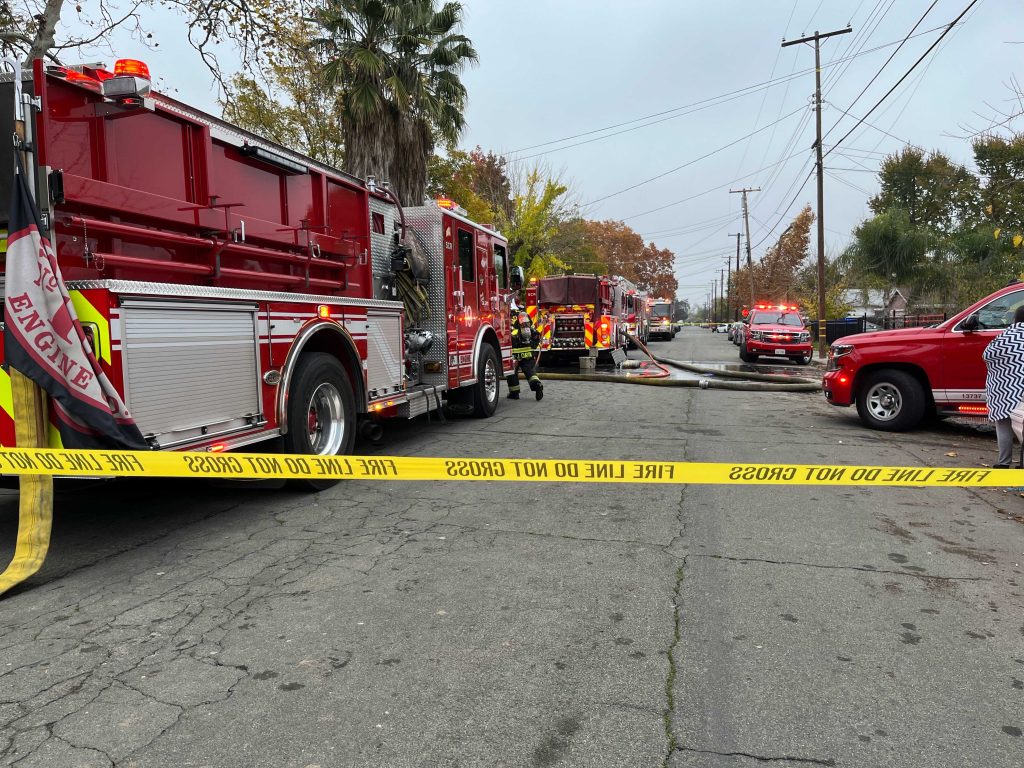 1 person found dead in house fire in north Sacramento, officials say