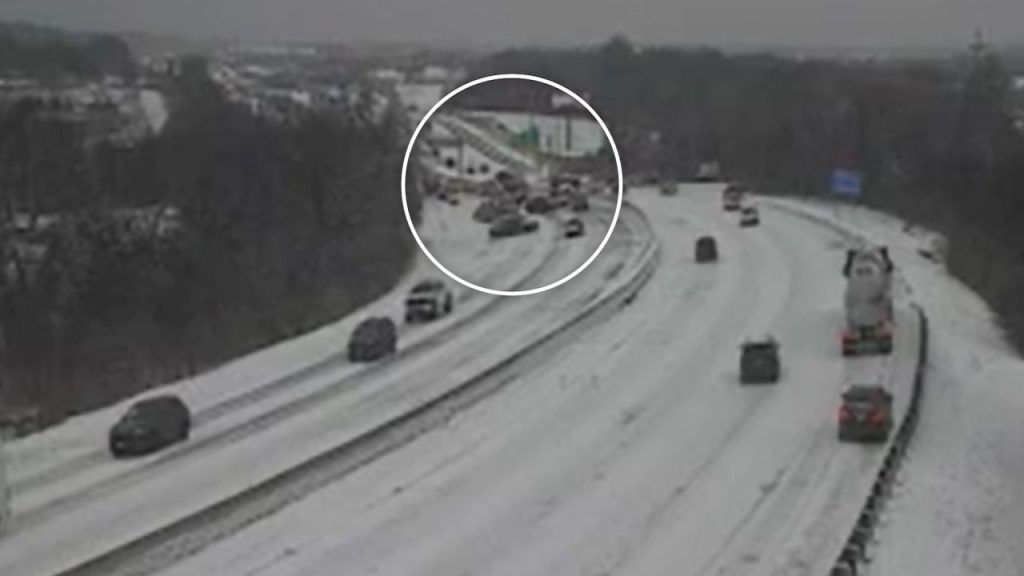 Crashes pile up as winter storm hits Missouri highways