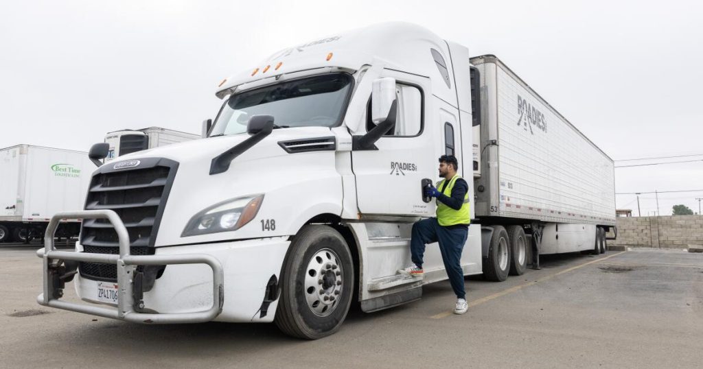 Immigrant truck drivers in limbo as feds deny California effort to reissue licenses