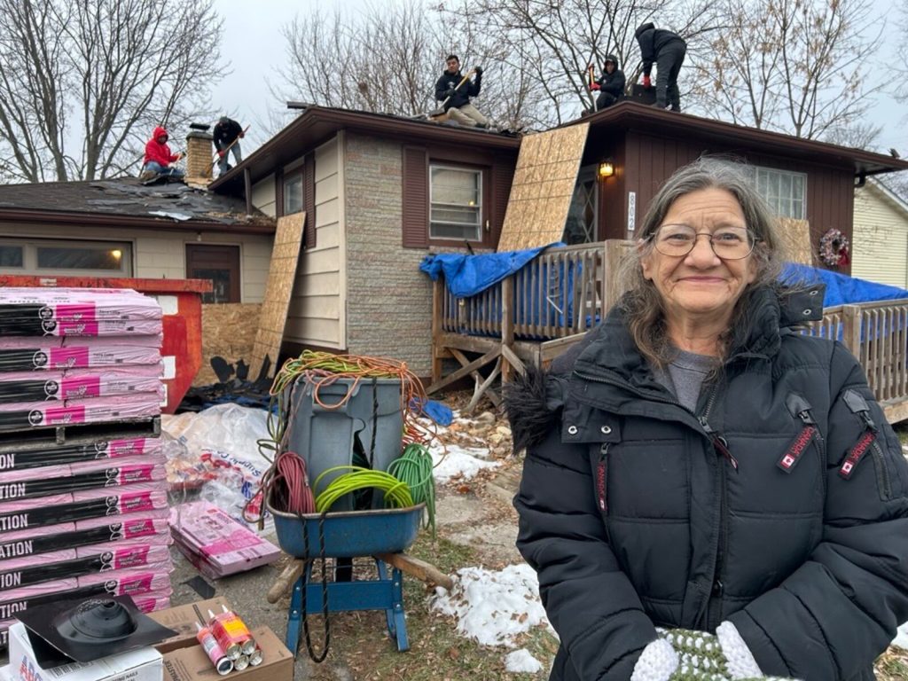 Michigan roofing company installs free roof for veteran’s widow before Christmas