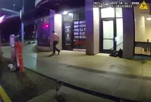 Shirtless man arrested after harassing staff of Redmond restaurant, police say