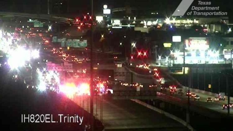 Fatal crash halts East Loop 820 in Fort Worth; driver dies after vehicle overturns, police say