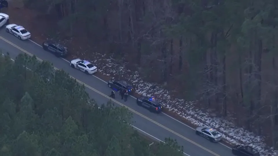 Suspect turns gun on himself after 2 shot, 1 dead in Granville County