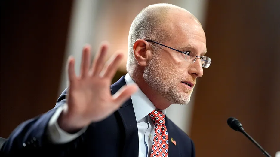 FCC scrubs own reference as ‘independent’ agency from website after Dem’s testy exchange with chairman