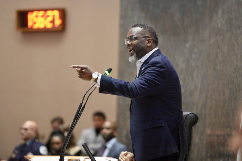 City Council sends alternate budget to Mayor Brandon Johnson — will he veto it?