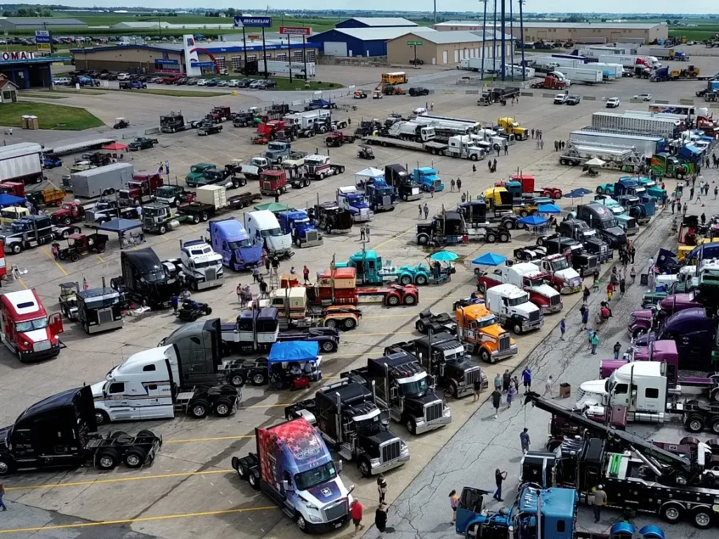 How the world’s largest truck stop makes 350,000 meals a year