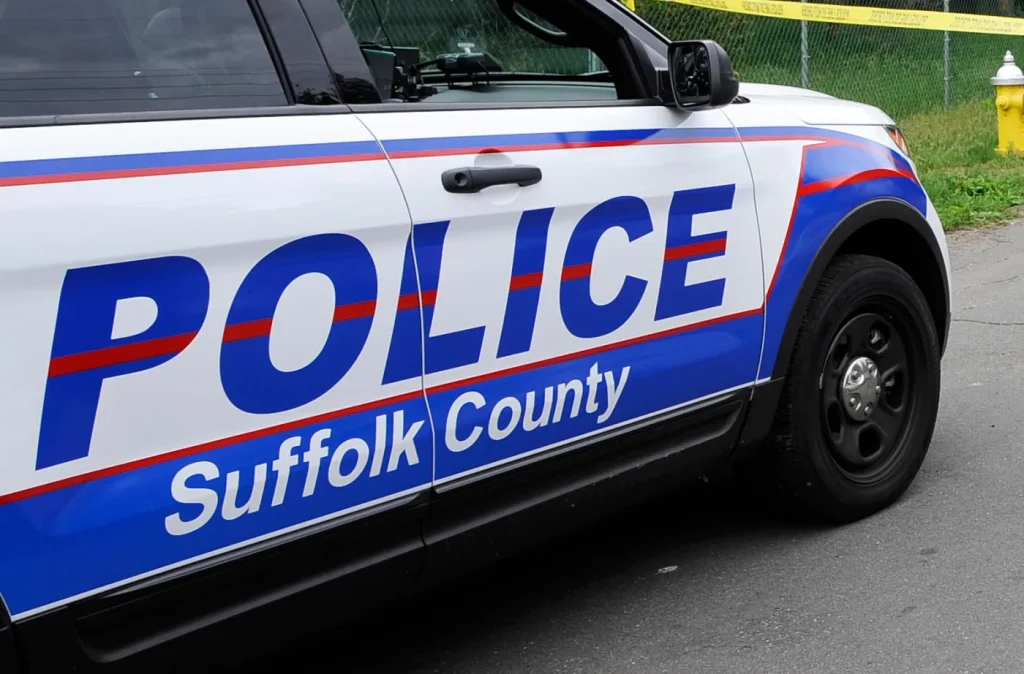 Massapequa man indicted for allegedly raping 12-year-old boy he met on app