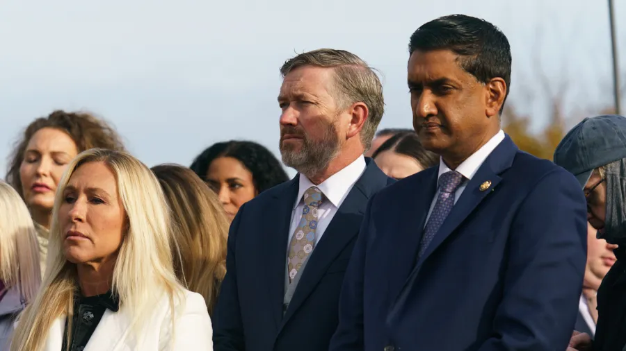 Khanna, Massie threaten ‘inherent contempt’ charges against Bondi over partial release of Epstein files