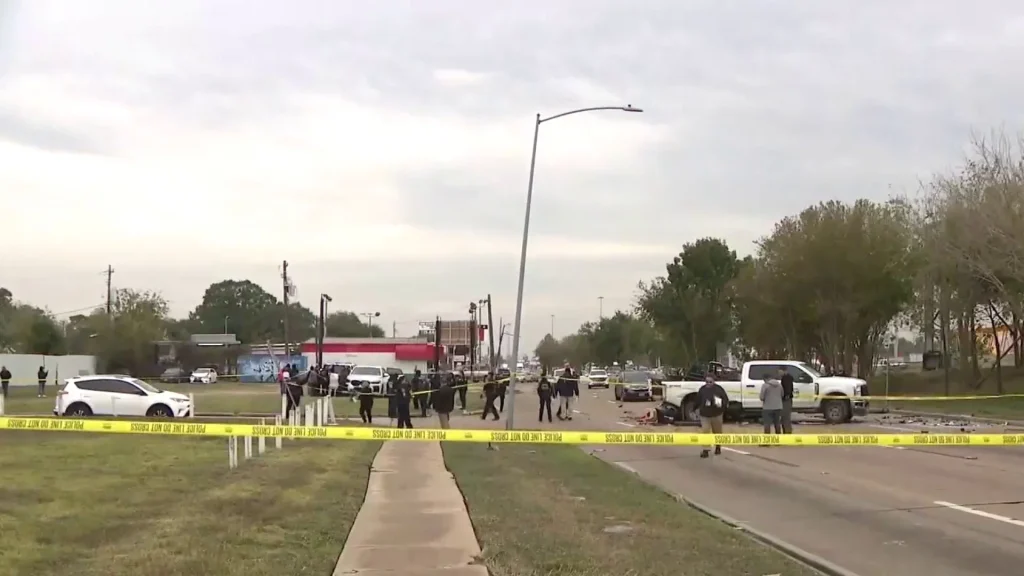 $200K bond set for man accused in deadly wrong-way crash, armed carjackings on Gulf Freeway