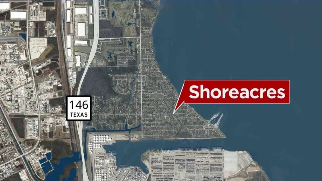 Pedestrian dies after being struck by Baytown police unit on Highway 146 in Shoreacres area