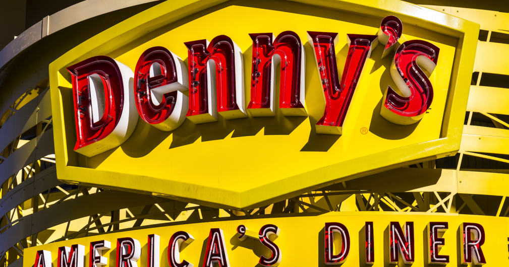 Denny’s abruptly closes in Portage