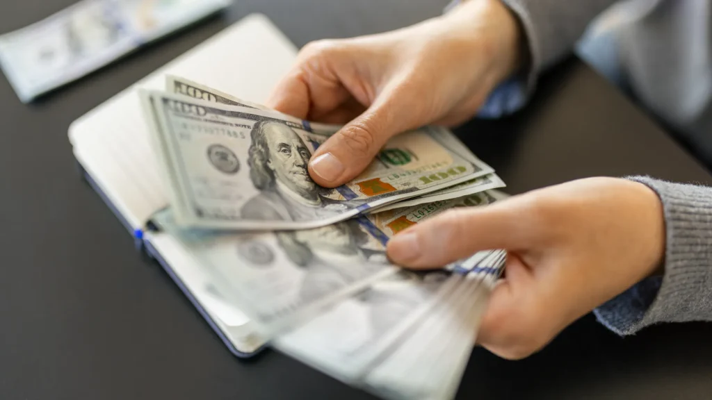 Three major banks offering Americans FREE money up to $500 – the exact steps to take before January deadlines