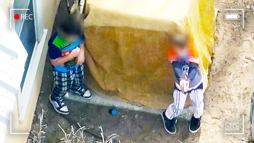 Police Face Off Against Armed 7 and 9-Year-Olds