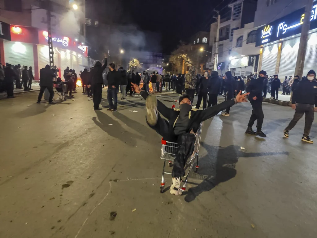 Iran’s $7 monthly payments fail to ease spiraling economic unrest as Trump weighs military options against Tehran a week after Venezuela raid