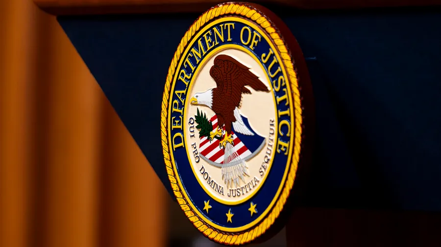 CNN analyst says ‘DOJ has lost its damn mind’ with Walz, Frey probe